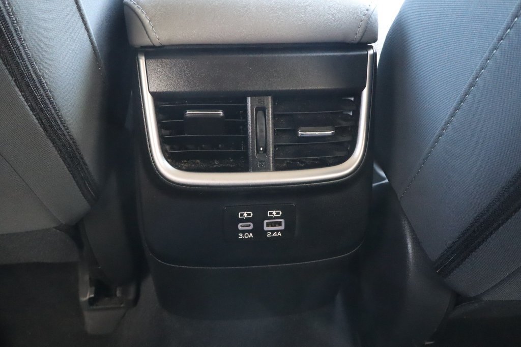 Used 2025 Subaru Outback Premium AWD/4WD image 33