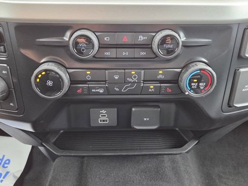 New 2026 Ford F250 XLT w/ XLT Premium Package AWD/4WD image 39
