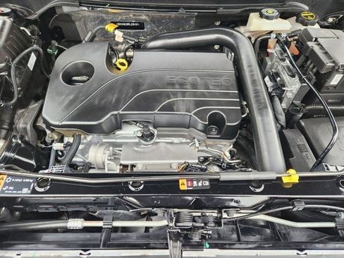 Used 2024 Chevrolet Equinox RS w/ RS Leather Package image 31