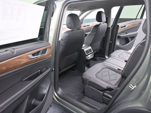 Used 2026 Volkswagen Atlas SE AWD/4WD image 39