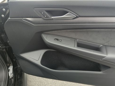 New 2025 Volkswagen Golf SE image 16