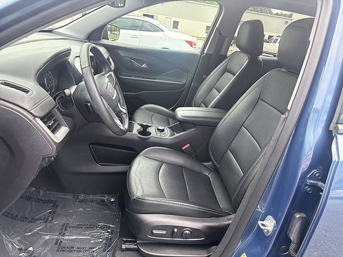 Used 2024 GMC Terrain SLT FWD image 14