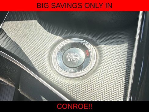 Used 2025 Jeep Grand Cherokee Altitude RWD image 18