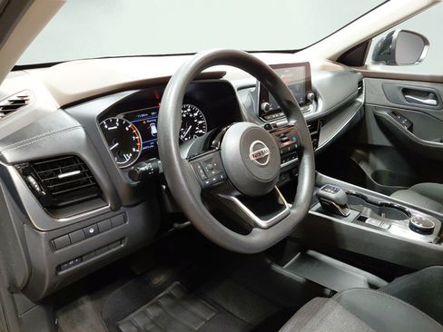 Used 2021 Nissan Rogue SV AWD/4WD image 25