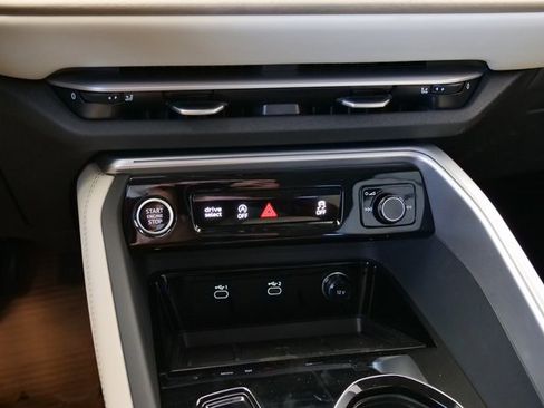 New 2025 Audi Q5 Premium Plus image 24