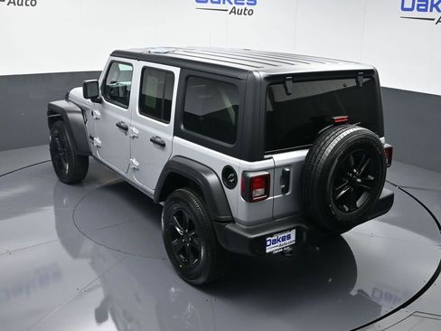 Used 2022 Jeep Wrangler Unlimited Sport image 48