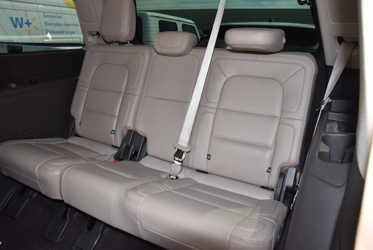 Used 2024 Lincoln Navigator Reserve AWD/4WD image 11