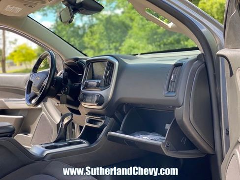 Used 2022 Chevrolet Colorado LT w/ Fleet Safety Package RWD image 19