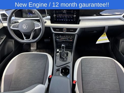 New 2026 Volkswagen Taos SE FWD image 11