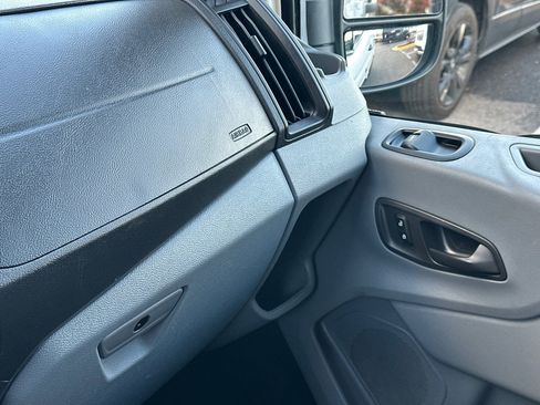 Used 2019 Ford Transit 250 130 Low Roof image 34