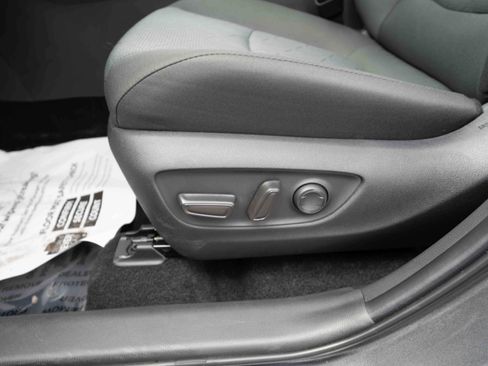 Used 2025 Toyota RAV4 XLE w/ Convenience Package image 12