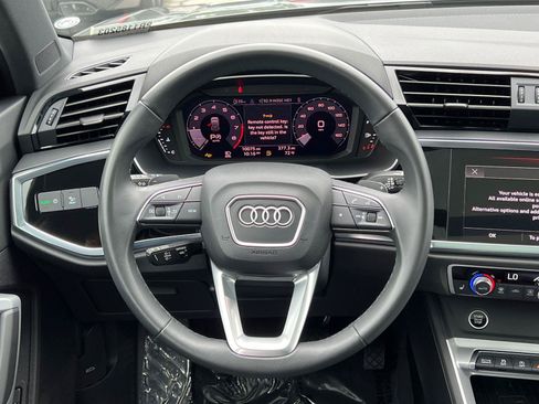 Certified 2024 Audi Q3 2.0T Premium Plus w/ Premium Plus Package AWD/4WD image 24