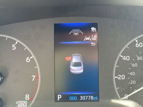 Used 2024 Toyota Corolla LE FWD image 32