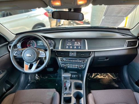 Used 2020 Kia Optima LX FWD image 19