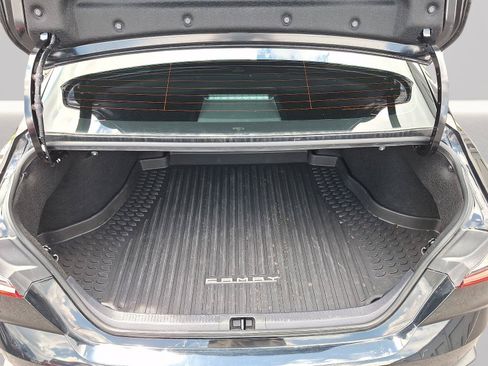 Used 2025 Toyota Camry SE FWD image 26