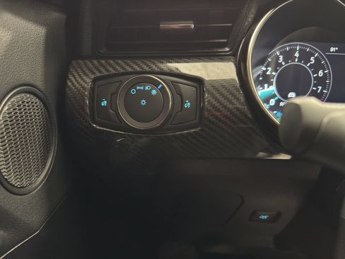 Used 2020 Ford Mustang Shelby GT500 w/ Carbon Fiber Track Pack RWD image 27