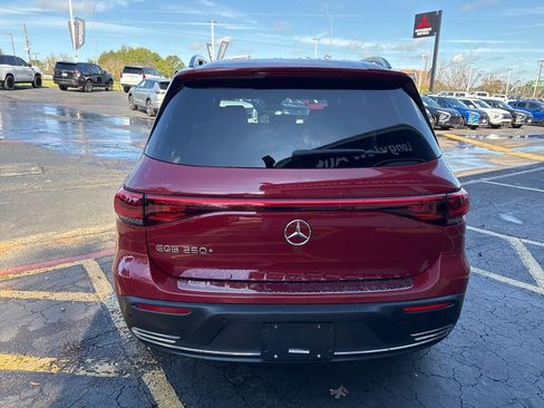 Used 2023 Mercedes-Benz EQB 250+ w/ Exclusive Package image 7