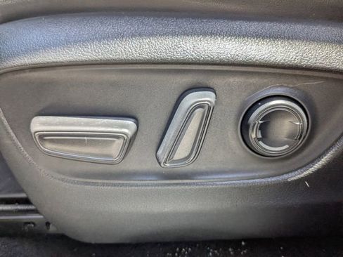 Used 2021 Toyota RAV4 XLE Premium FWD image 23