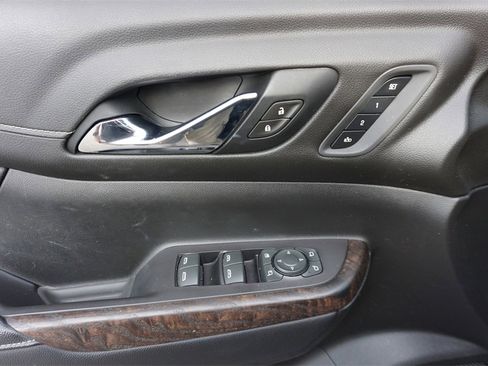 Used 2020 GMC Acadia Denali w/ Technology Package image 4