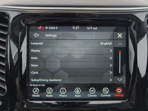 Used 2021 Jeep Cherokee Limited image 41