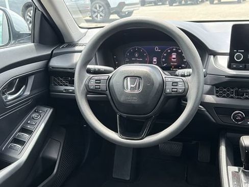 Used 2025 Honda Accord LX image 23
