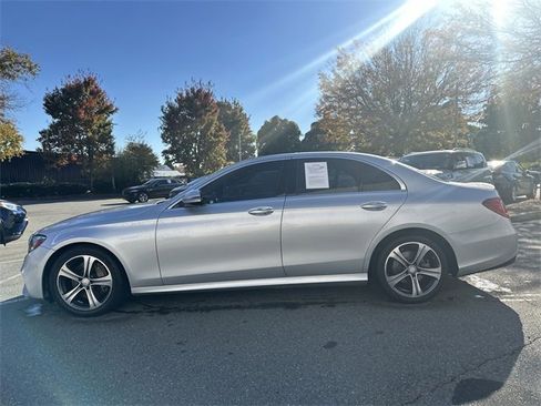 Used 2017 Mercedes-Benz E 300 image 2