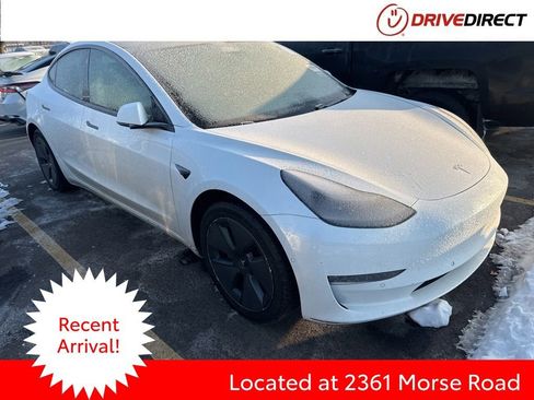 Used 2021 Tesla Model 3 Long Range image 1