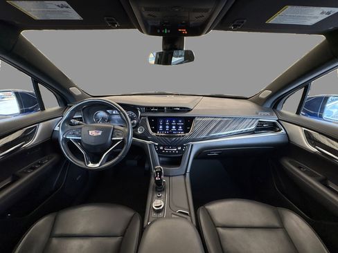 Used 2024 Cadillac XT6 Premium Luxury FWD image 21