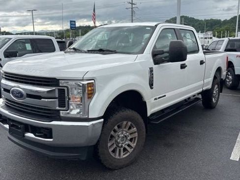 Used 2019 Ford F250 XL w/ STX Appearance Package AWD/4WD image 4