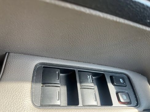 Used 2010 Honda CR-V EX-L image 24