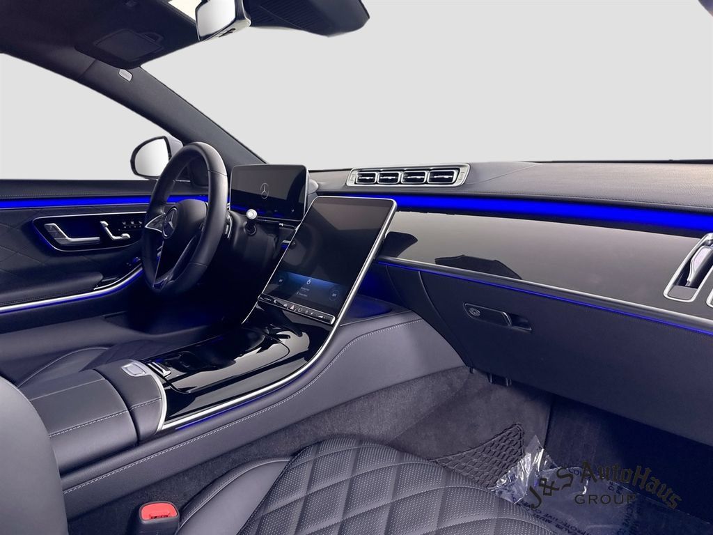 Used 2025 Mercedes-Benz S 580 4MATIC Sedan w/ AMG Line Package image 37