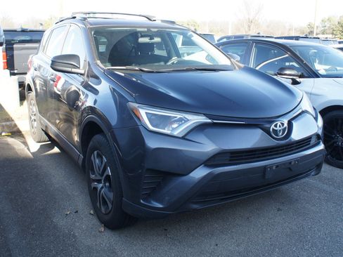 Used 2016 Toyota RAV4 LE image 2