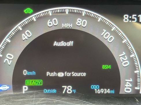 Certified 2025 Toyota RAV4 XLE w/ Convenience Package AWD/4WD image 17
