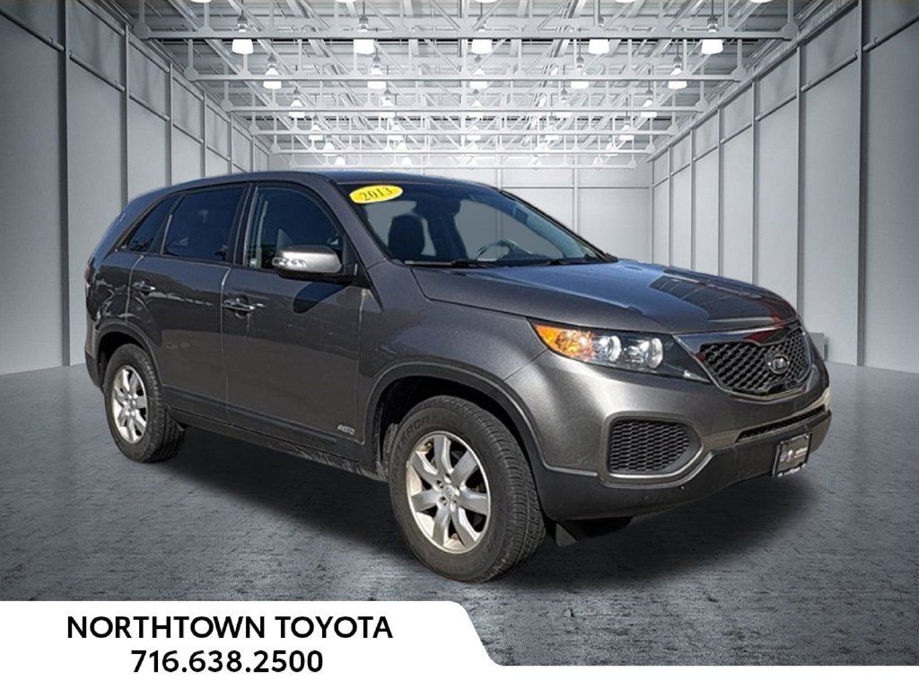 Used 2013 Kia Sorento LX AWD/4WD image 2