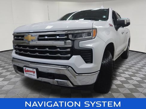 Used 2025 Chevrolet Silverado 1500 LTZ AWD/4WD image 5