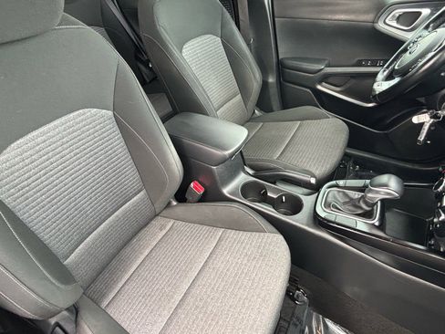 Used 2020 Kia Soul GT-Line image 28