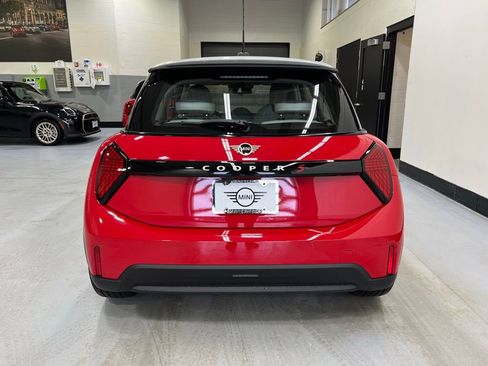 Certified 2025 MINI Cooper S image 4