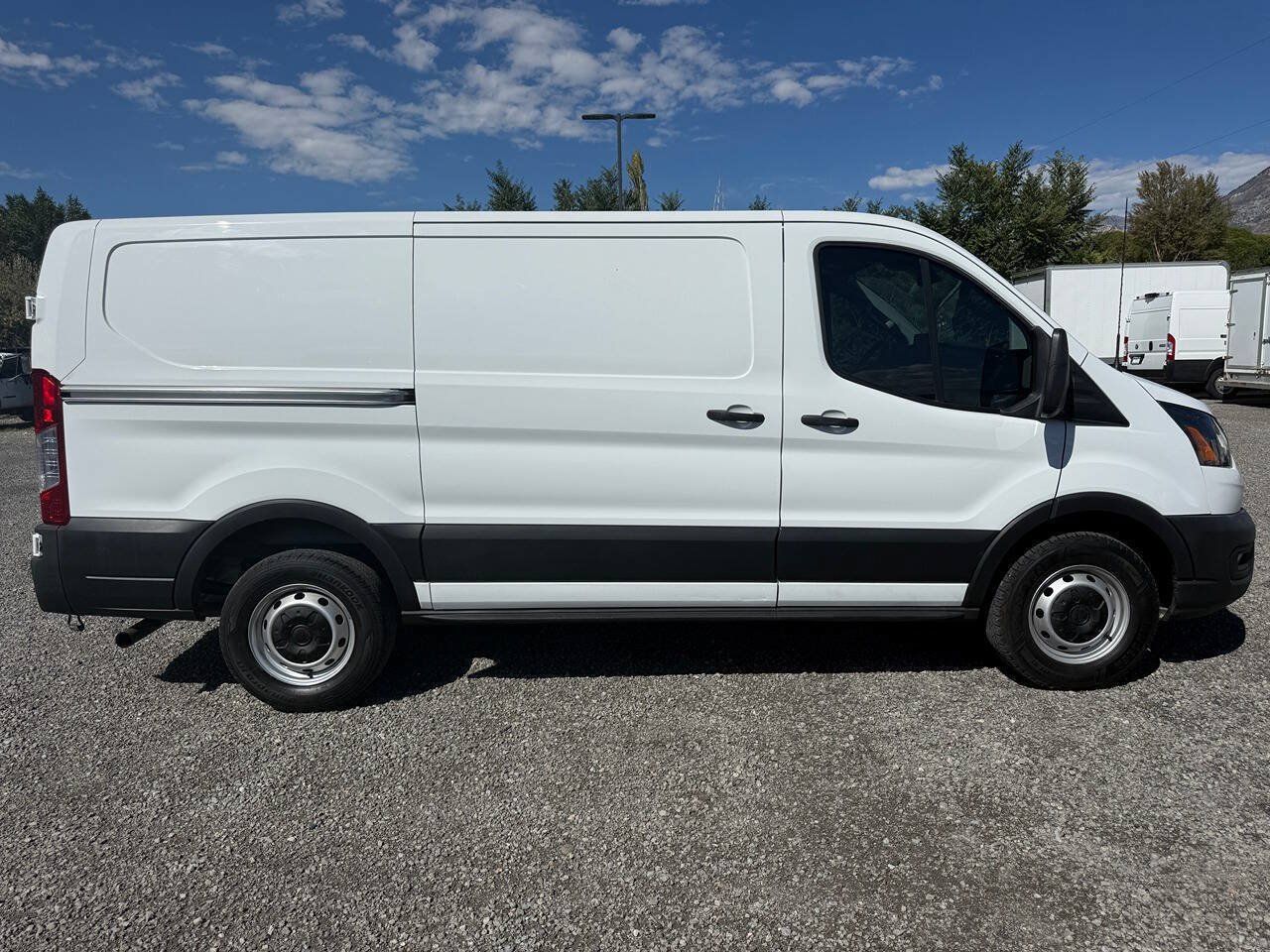 Used 2020 Ford Transit 250 Low Roof RWD image 2