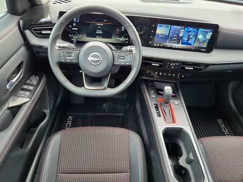 New 2026 Nissan Kicks SR w/ Cold Weather Package FWD image 11