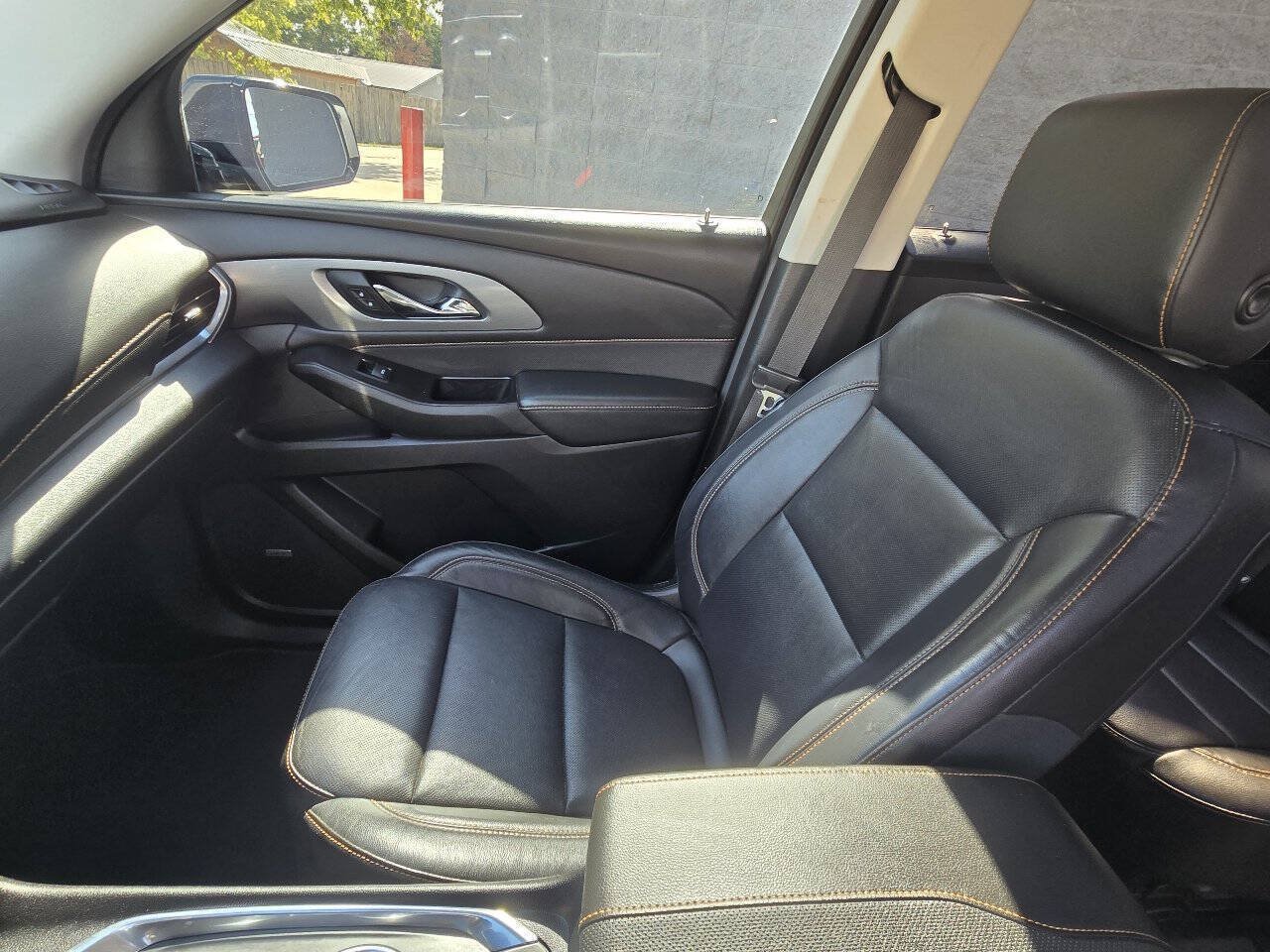 Used 2019 Chevrolet Traverse Premier w/ Redline Edition FWD image 10