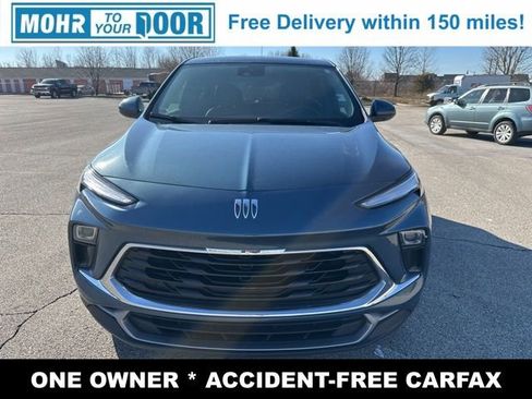 Used 2024 Buick Encore GX Preferred w/ Comfort Package image 2