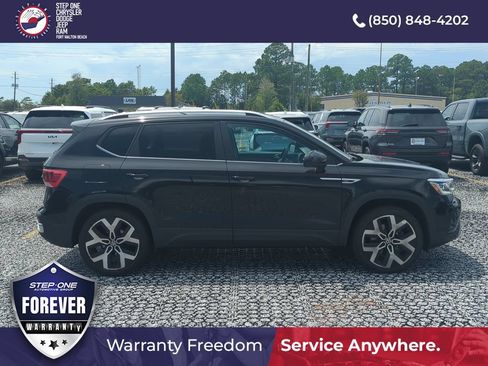 Used 2023 Volkswagen Taos SEL AWD/4WD image 7