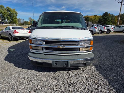 Used 1996 Chevrolet Express 1500 image 2