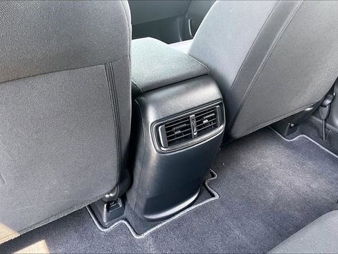 Used 2020 Honda CR-V LX image 10