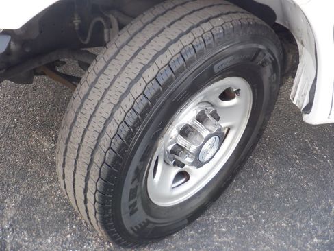 Used 2020 Chevrolet Express 3500 LT w/ LT Preferred Equipment Group image 18