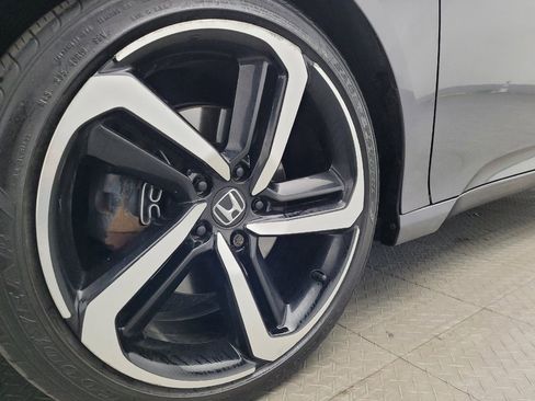 Used 2018 Honda Accord Sport image 31