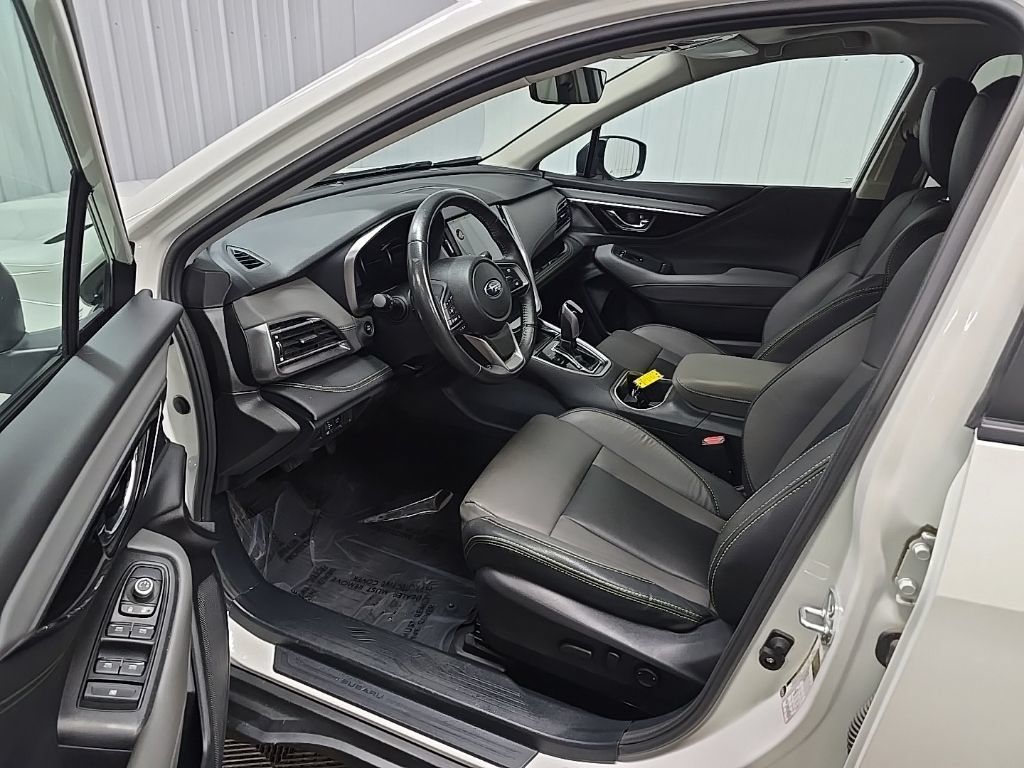 Used 2023 Subaru Outback Onyx Edition AWD/4WD image 29