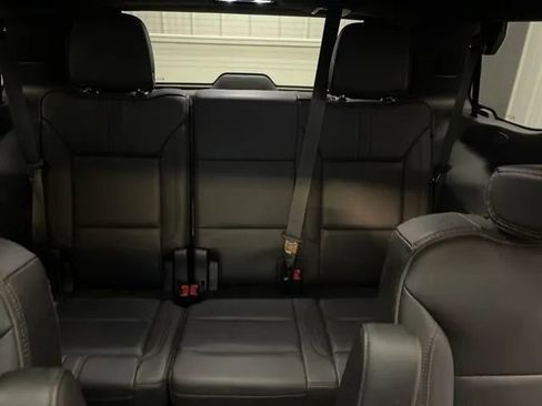 Used 2021 Chevrolet Tahoe RST w/ Luxury Package image 12