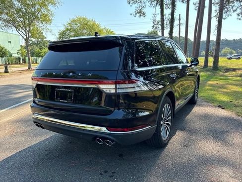 Certified 2024 Lincoln Aviator Reserve AWD/4WD image 3