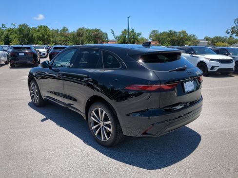 New 2026 Jaguar F-PACE R-Dynamic S image 4